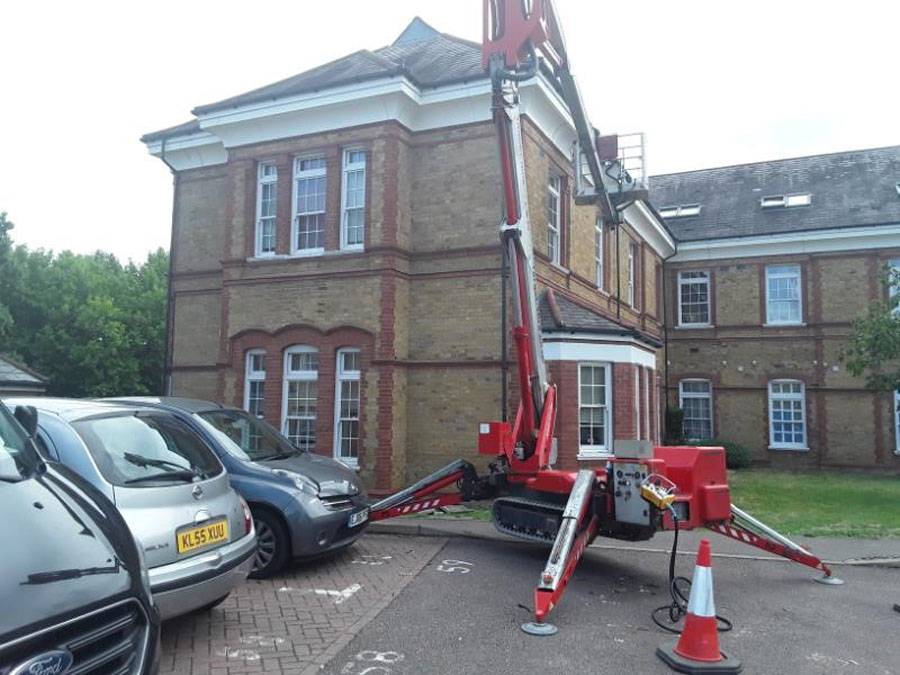 Roof access machinery